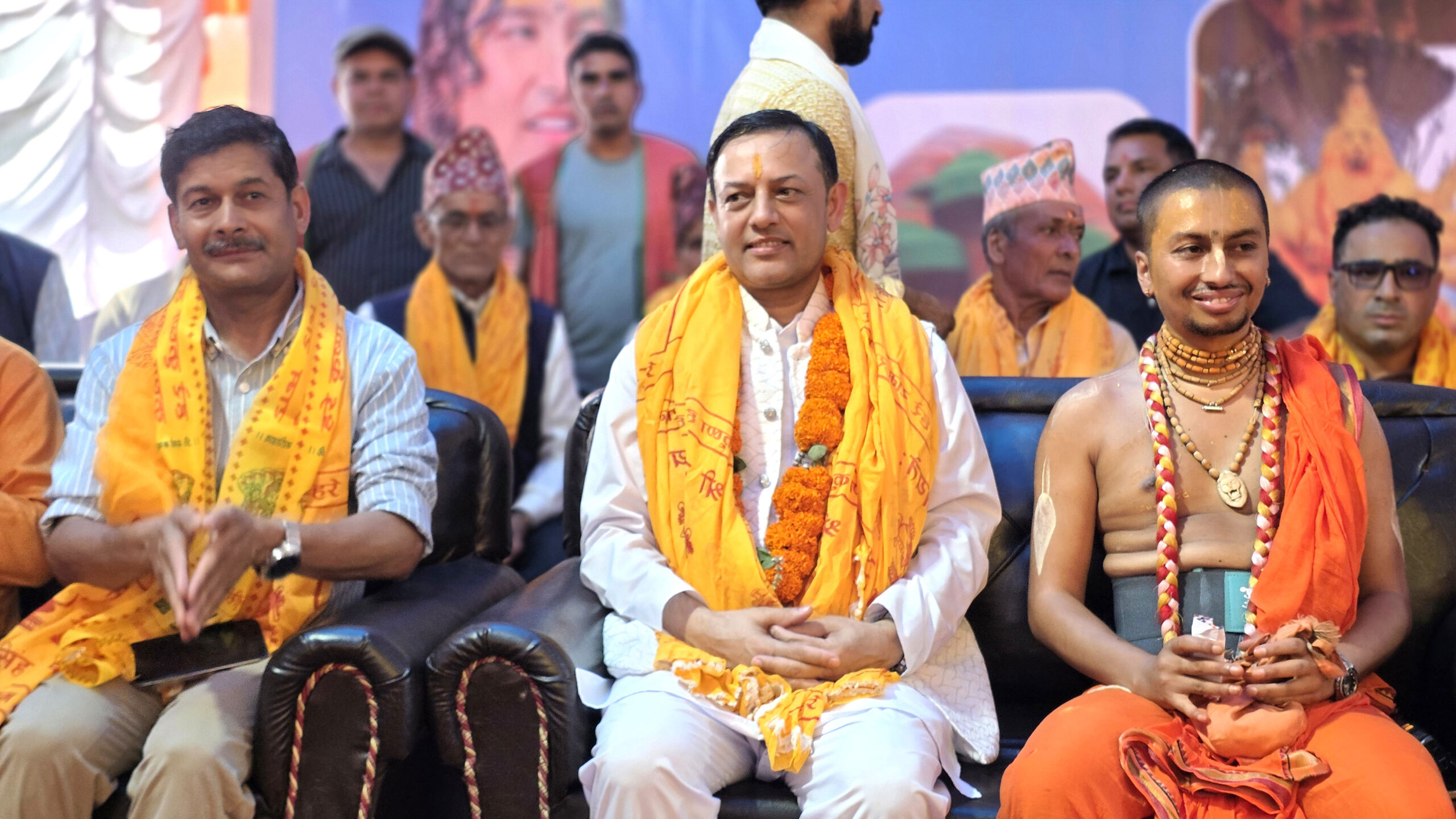 विदेशमा रहेका नेपाली स्वदेश फर्कन तयारी हुनुहोस् : सभामुख अर्याल