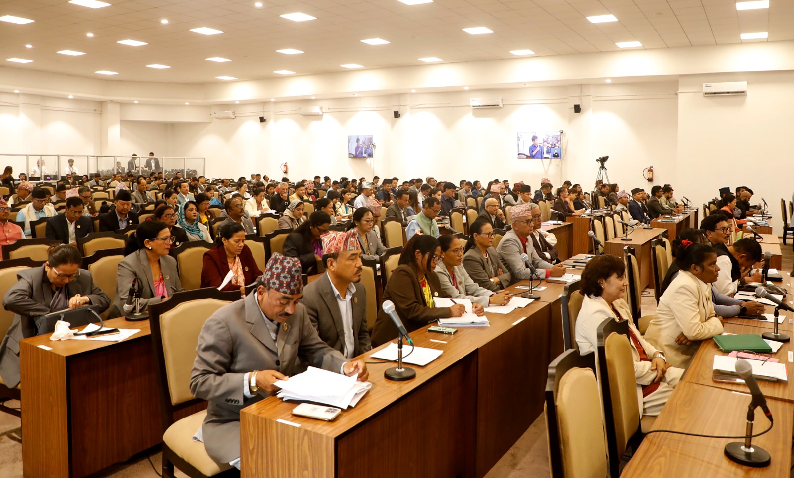 कृषि, पर्यटन, रोजगारी र अर्थतन्त्रमा देखिएका समस्यामा समाधान गर्न सरकारको ध्यानाकर्षण